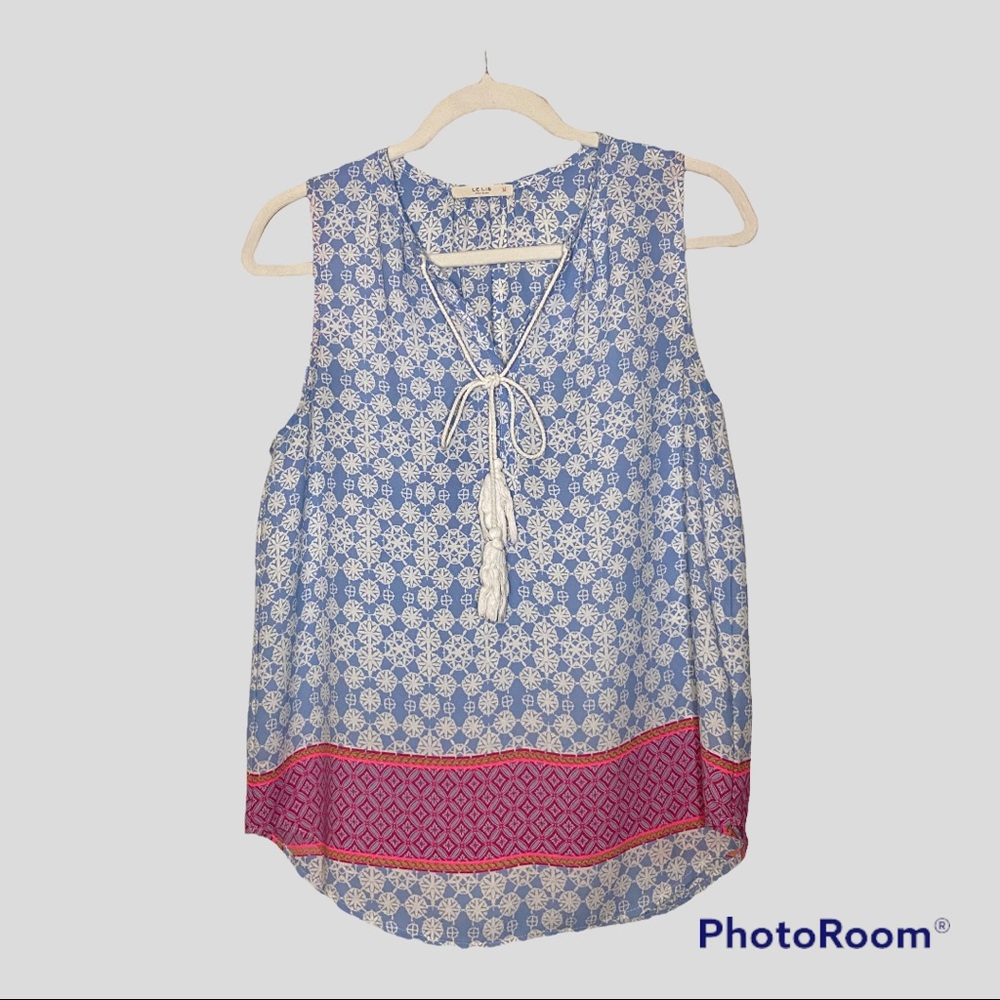 Le Lis Sleeveless Blouse Size M